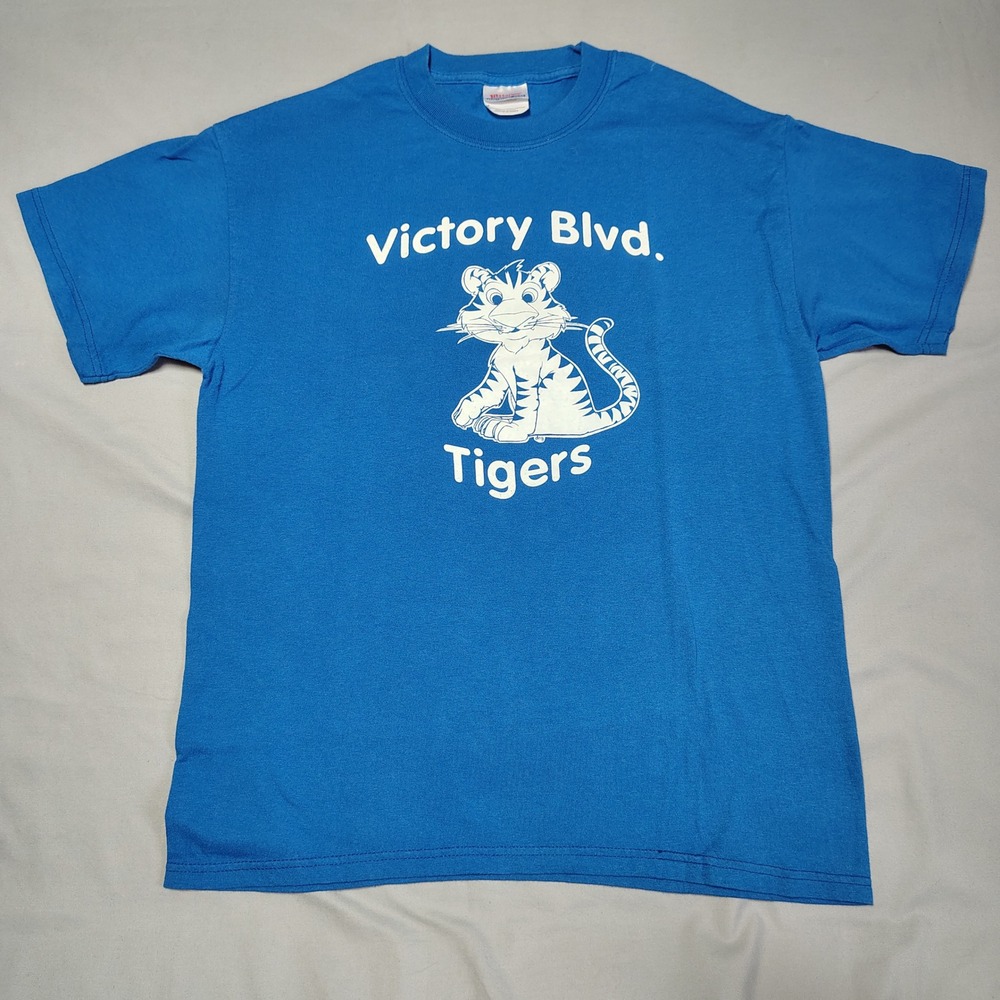 VINTAGE Hanes Heavyweight 50/50 Victory Blvd Tigers‎ T-Shirt Blue Medium Tee